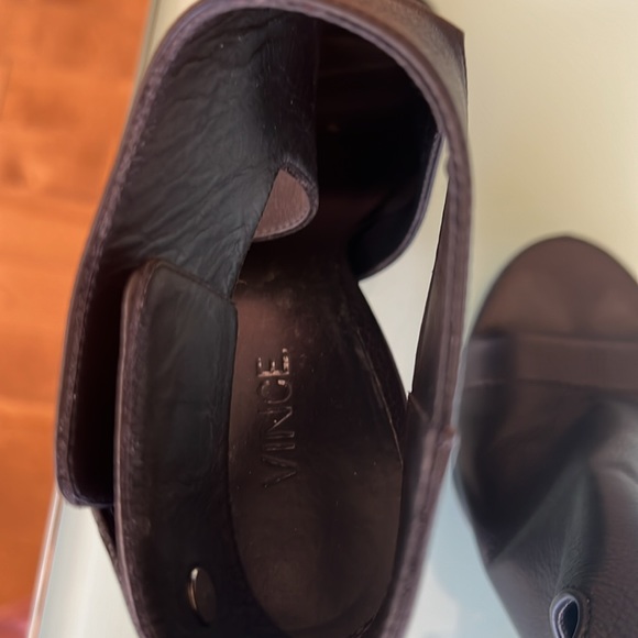 Black Vince Addie Sandals - Picture 5 of 7